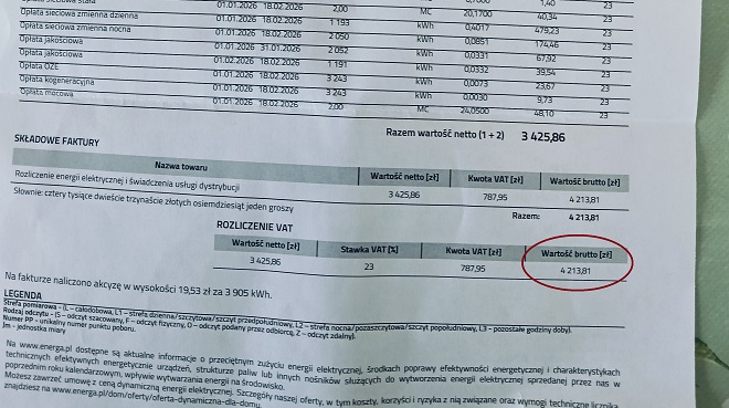 2025 09 24 kolaz stol